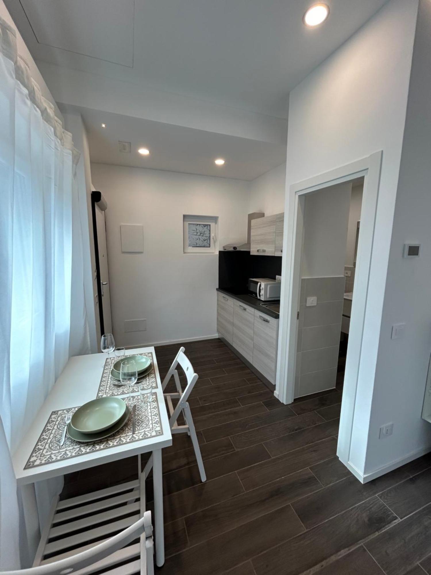 Lake Home Apartments Lipomo Dış mekan fotoğraf